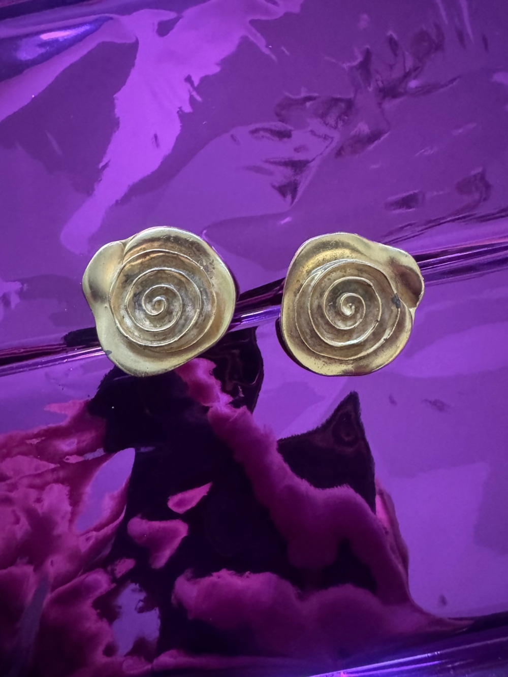VTG Bluette Made in France Gold Floral Clip On Earrings